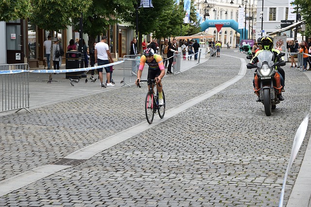 访中谈到 访中谈到