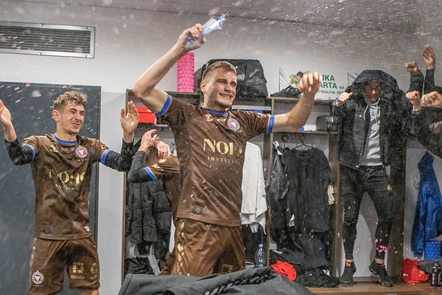 在球迷熱切 在球迷熱切